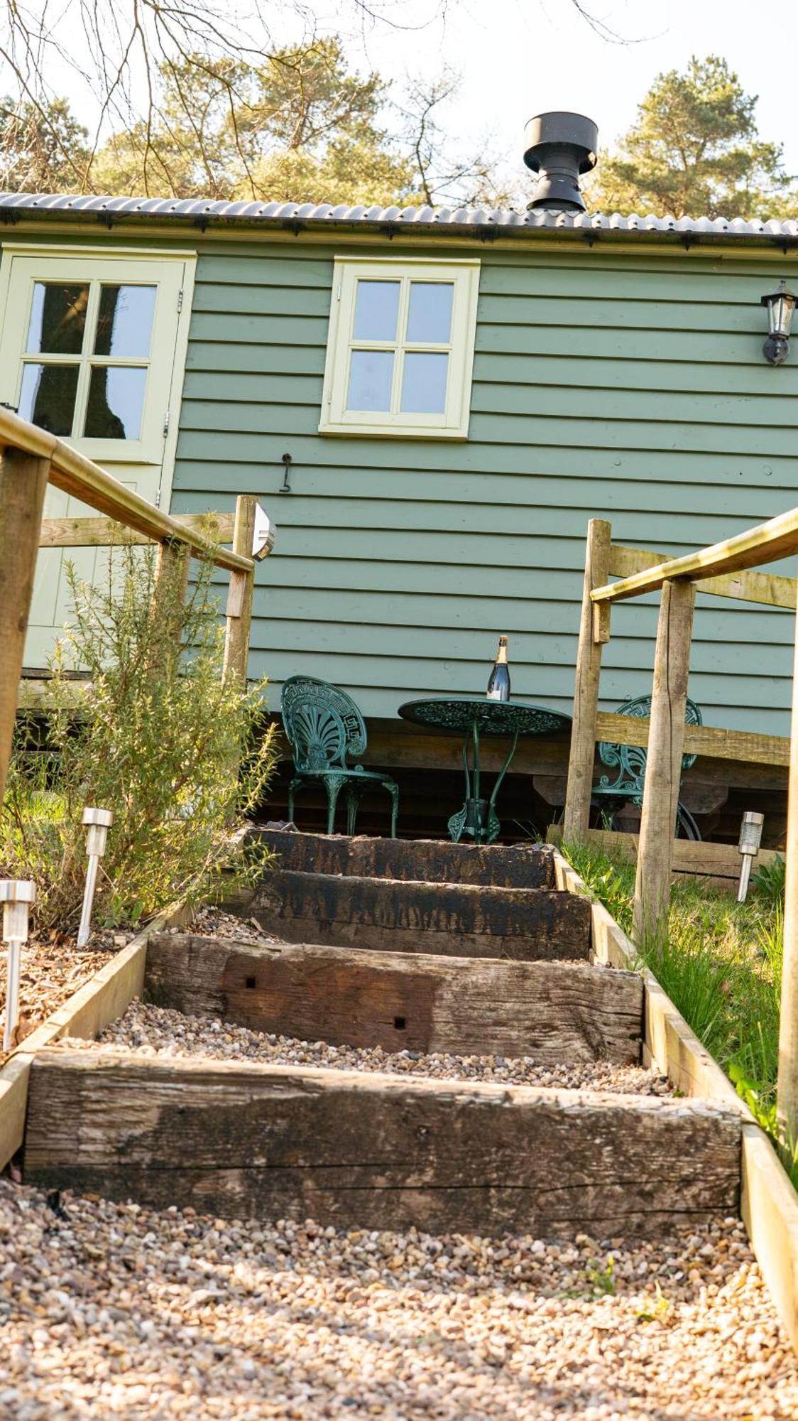 Upper Hulme Lavender Retreat With Private Hot Tub 게스트하우스 외부 사진